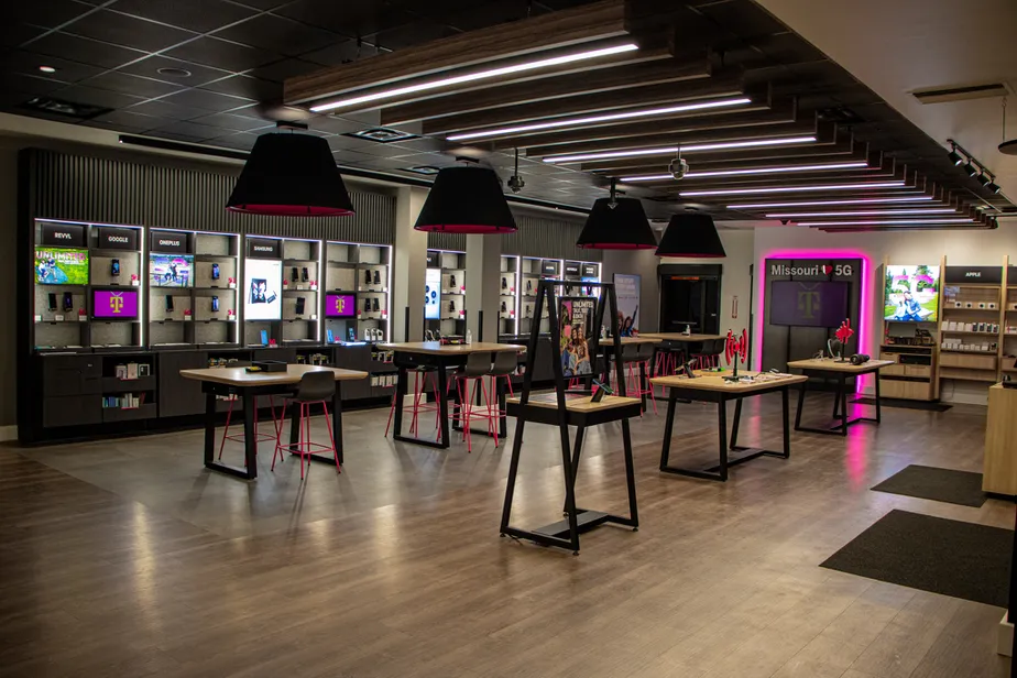  Interior photo of T-Mobile Store at Manchester Rd & Mar El Ct, Ellisville, MO 