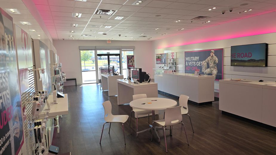 Interior photo of T-Mobile Store at Wilma Rudolph Blvd & Needmore Rd, Clarksville, TN