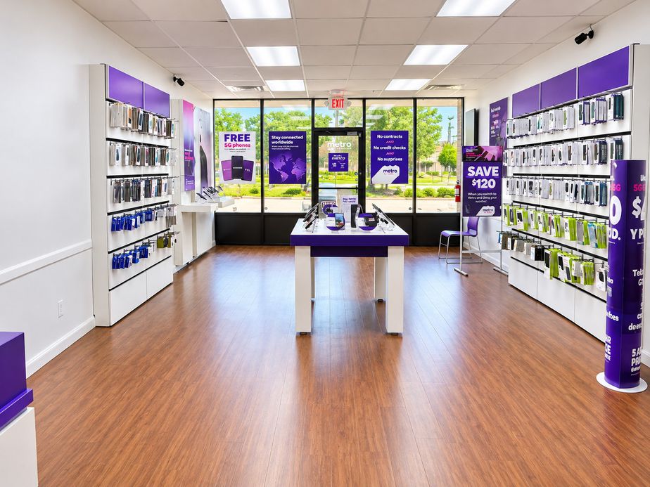 Metro by T-Mobile 1010 S Mason Rd - 1010 S Mason Rd 