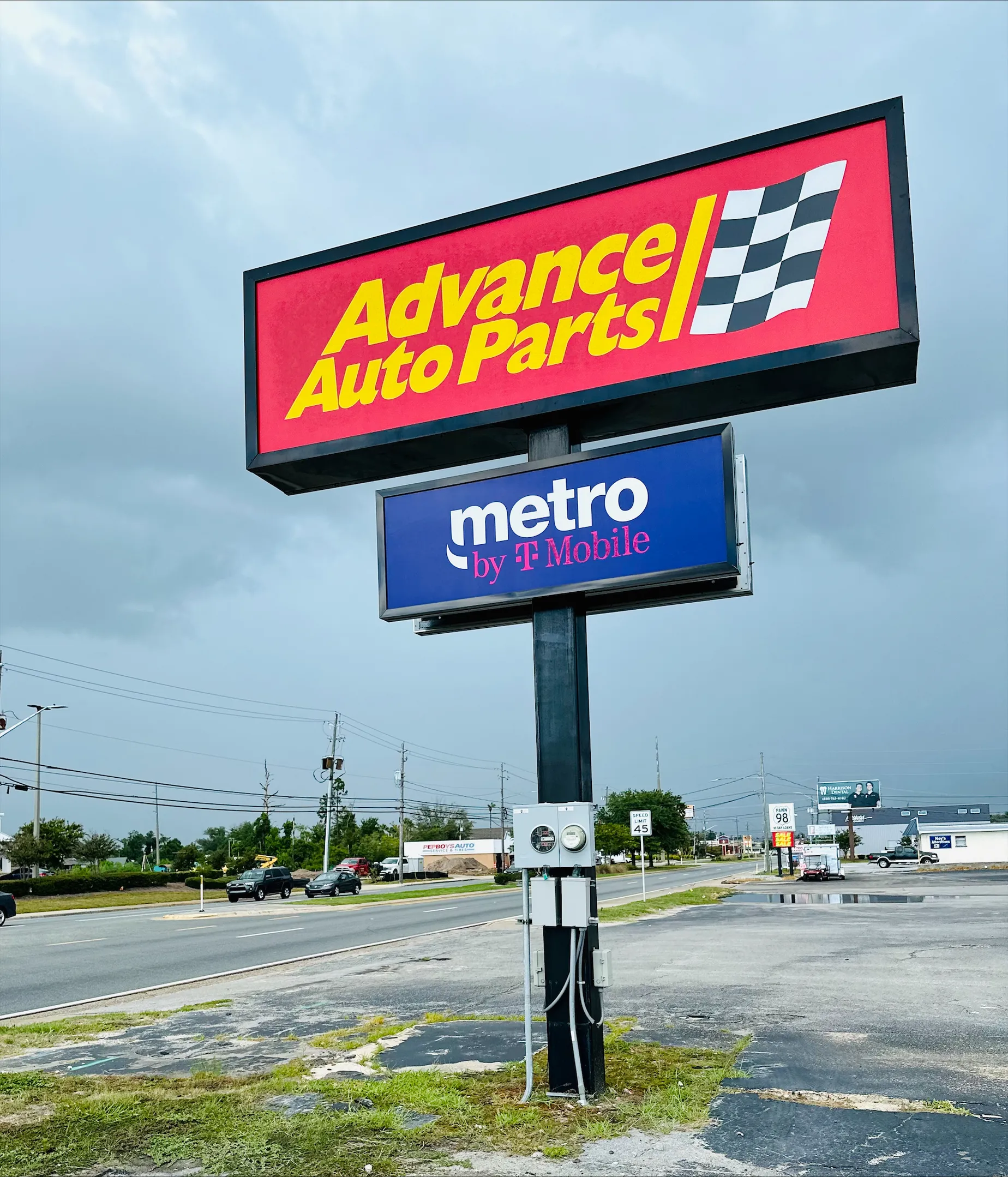 Metro by TMobile 100 N Tyndall Pkwy Callaway, FL