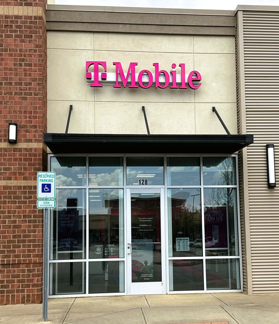 Exterior photo of T-Mobile Store at Mcneely Rd & Anderson Rd, Piedmont, SC