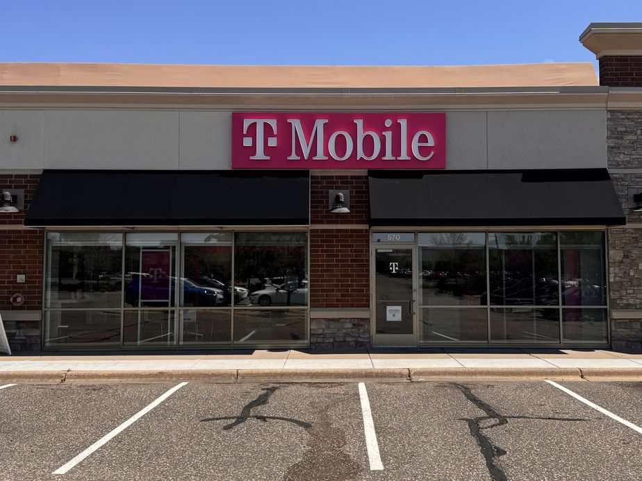 Exterior photo of T-Mobile Store at Hudson Rd & Woodbury Dr, Woodbury, MN