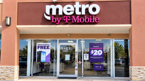 Metro by T-Mobile 3316 Shaver St - 3316 Shaver St 