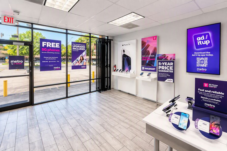 Metro by T-Mobile 6603 West Fuqua Street - 6603 West Fuqua Street 