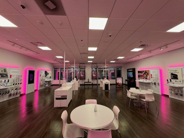 Interior photo of T-Mobile Store at W Lake St & N Itasca Rd, Addison, IL