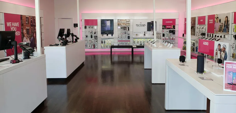 Interior photo of T-Mobile Store at Spinder & Washington, East Peoria, IL