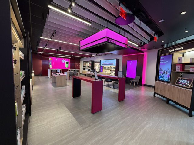  Interior photo of T-Mobile Store at King Of Prussia Mall, King Of Prussia, PA 