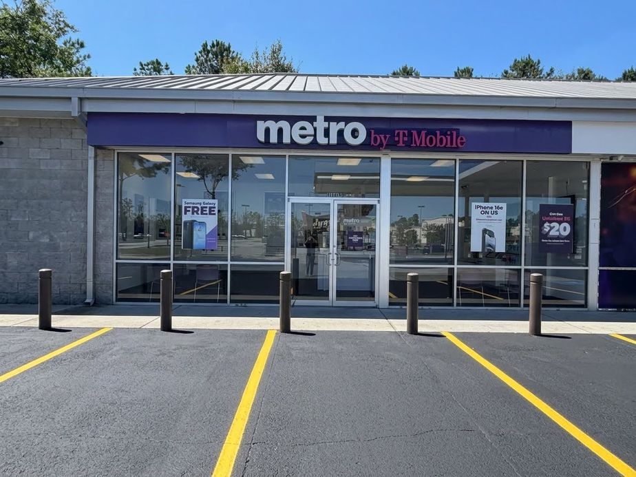 Metro by T-Mobile 14965 Max Leggett Pkwy - 14965 Max Leggett Pkwy 