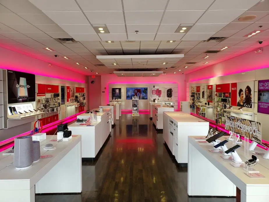 Interior photo of T-Mobile Store at I-35 & Loop 1604, Selma, TX