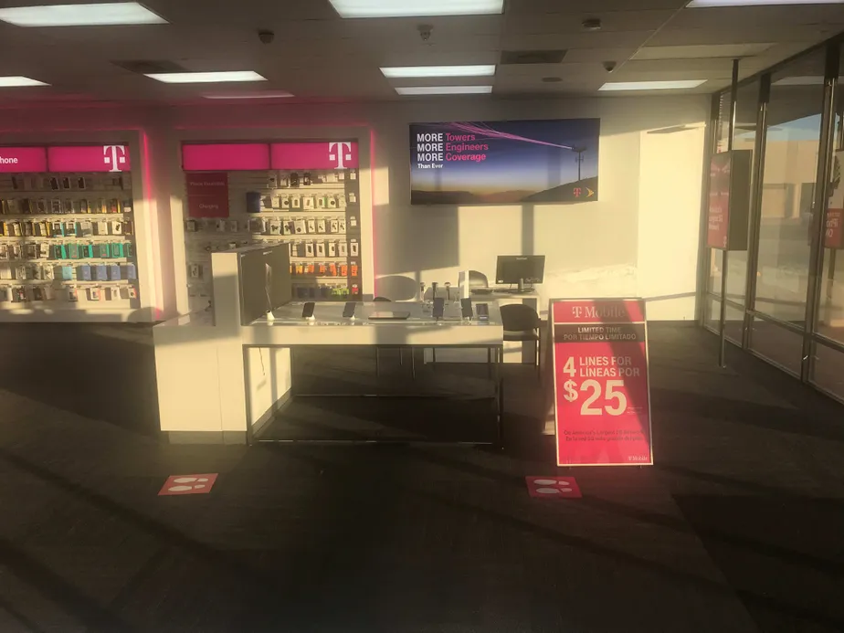 Interior photo of T-Mobile Store at S Loop 35 & Mustang Rd, Alvin, TX