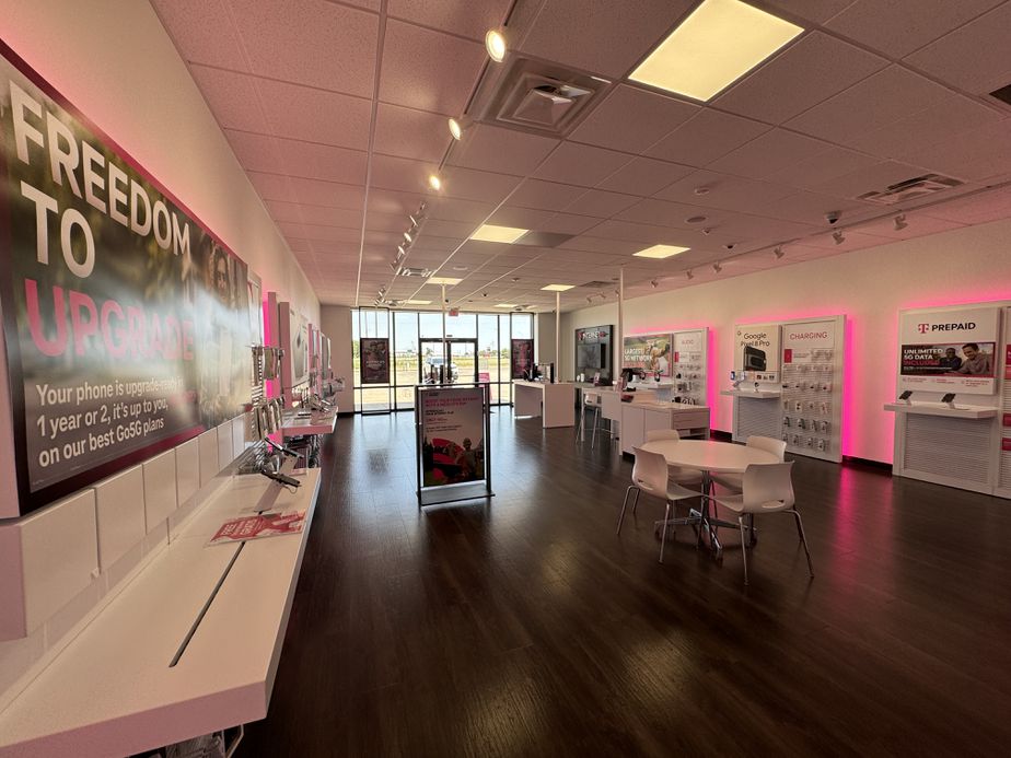 Interior photo of T-Mobile Store at US 70 & Kilgore, Portales, NM