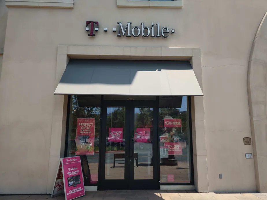 T-Mobile The Oaks Mall | Thousand Oaks, CA