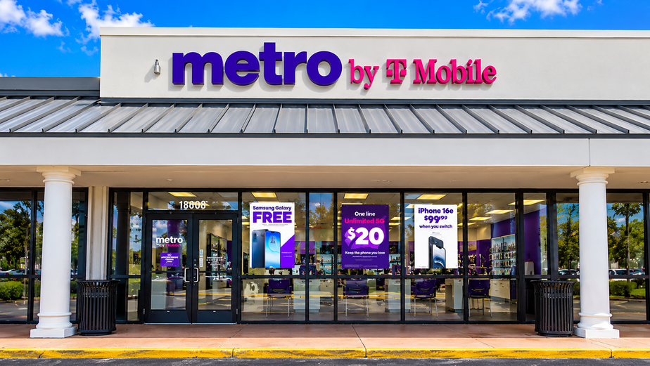 Metro by T-Mobile 18608 NW 67th Ave - 18608 NW 67th Ave 