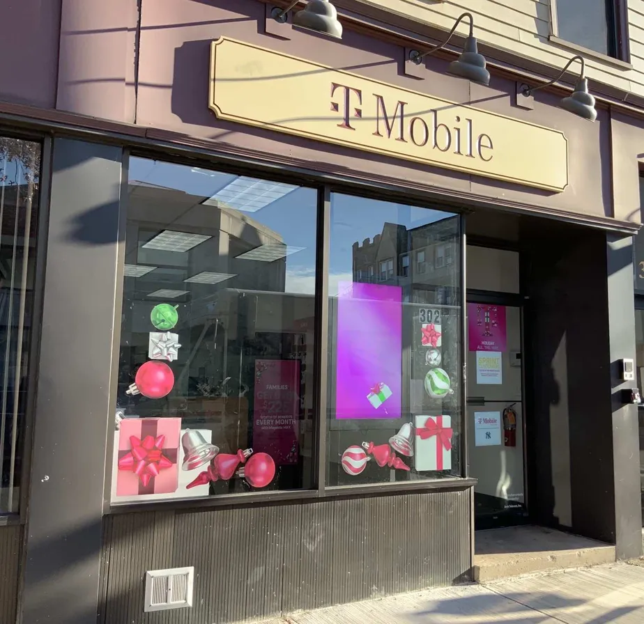Exterior photo of T-Mobile Store at Fifth Ave & Lincoln Ave, Pelham, NY