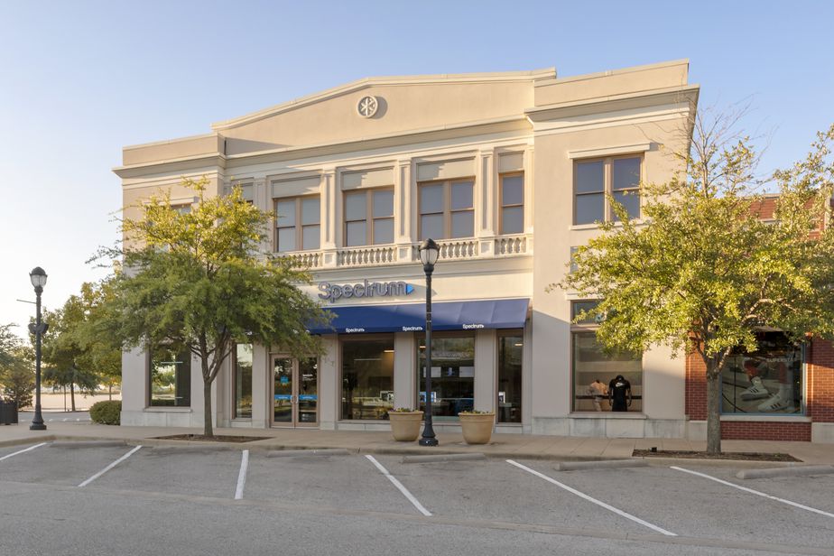 Spectrum - 490 Cedar Sage Dr 