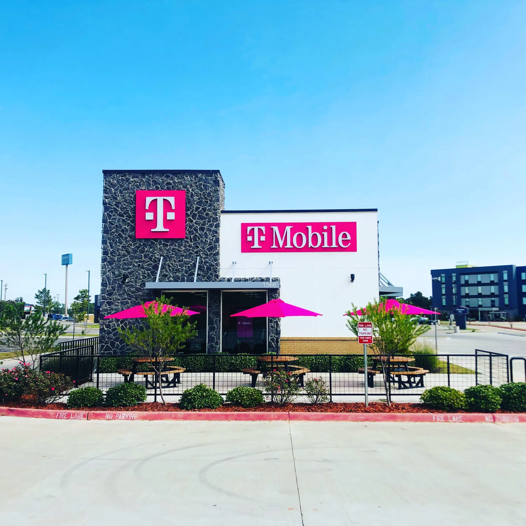 TMobile SW 27th St & S Country Club Rd El Reno, OK