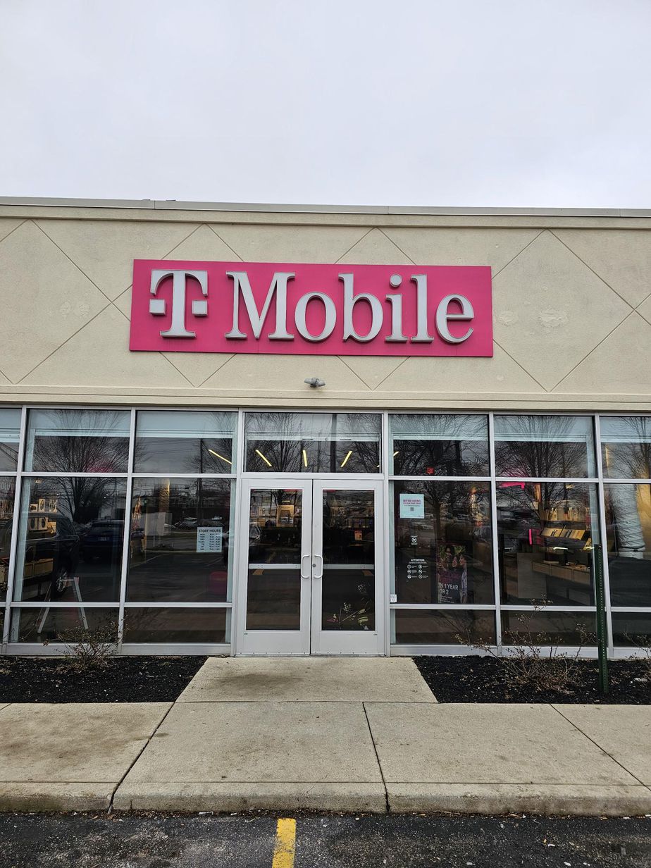 Exterior photo of T-Mobile Store at W Broad St, Columbus, OH