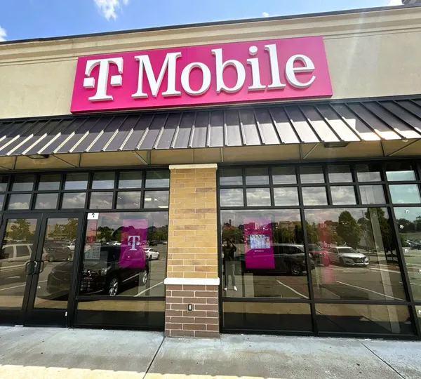 Lenovo Products at TMobile Garfield Commons in Garfield, NJ