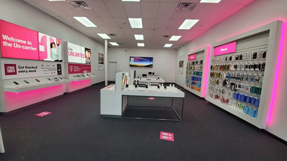 Interior photo of T-Mobile Store at Interstate 45 N & Hines Ave, Willis, TX