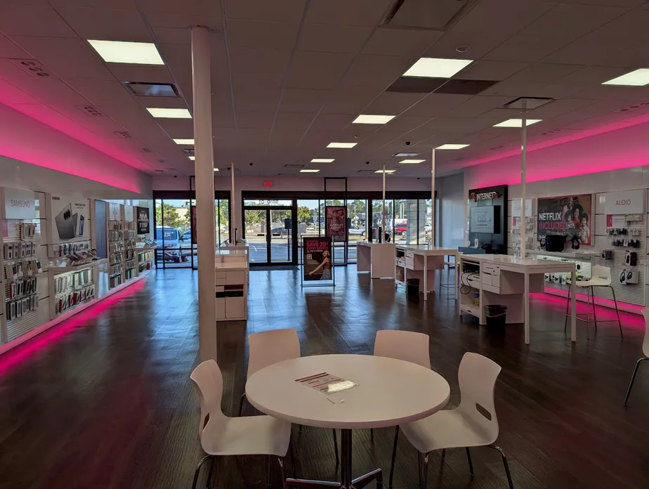  Interior photo of T-Mobile Store at Baymeadows, Jacksonville, FL 