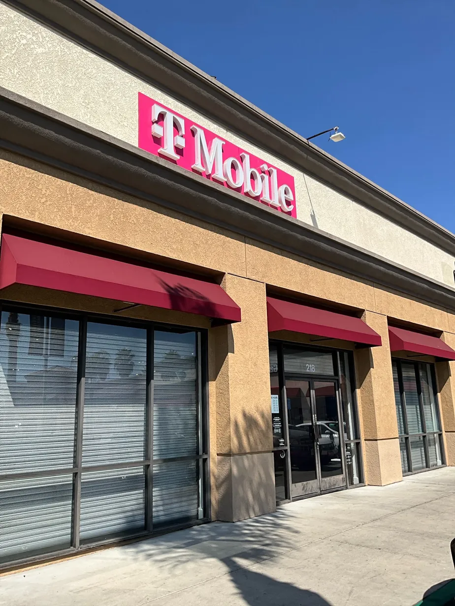  Exterior photo of T-Mobile Store at State College & Lincoln, Anaheim, CA 