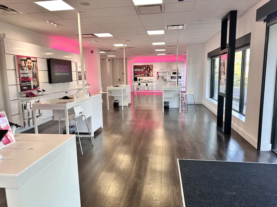  Interior photo of T-Mobile Store at Michigan & Telegraph, Dearborn, MI 