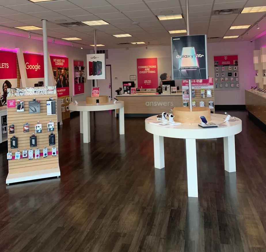  Interior photo of T-Mobile Store at Shops at Broadview, Englewood, CO 