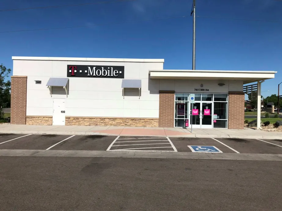 Exterior photo of T-Mobile store at 88th & Washington, Thornton, CO