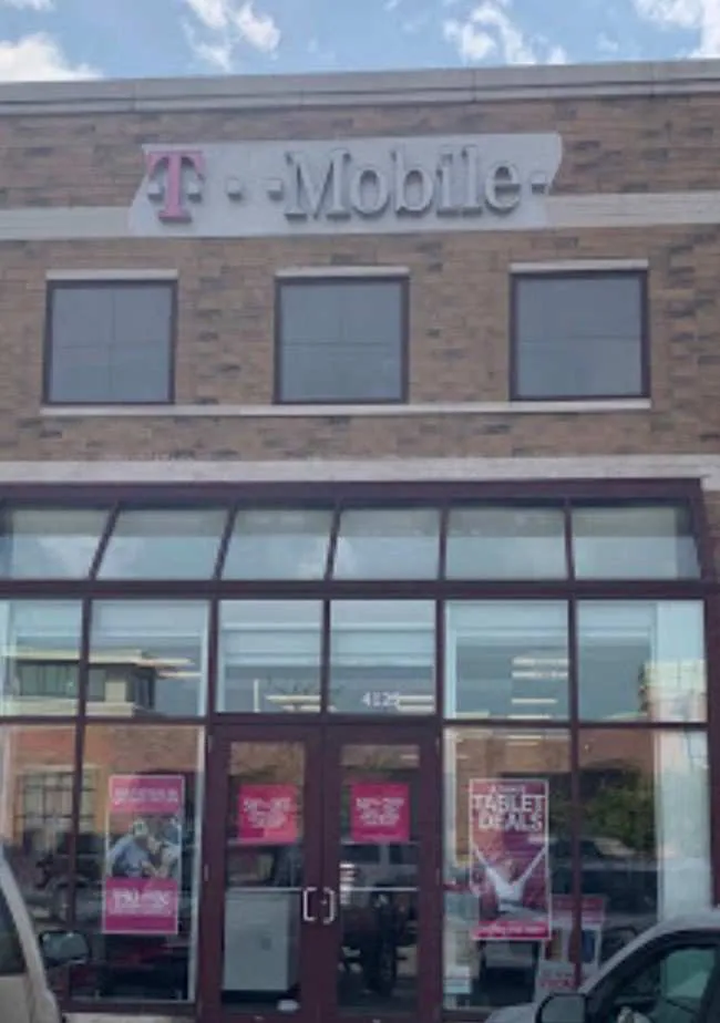 Exterior photo of T-Mobile store at Capitol Drive & Fon Du Lac Ave., Milwaukee, WI