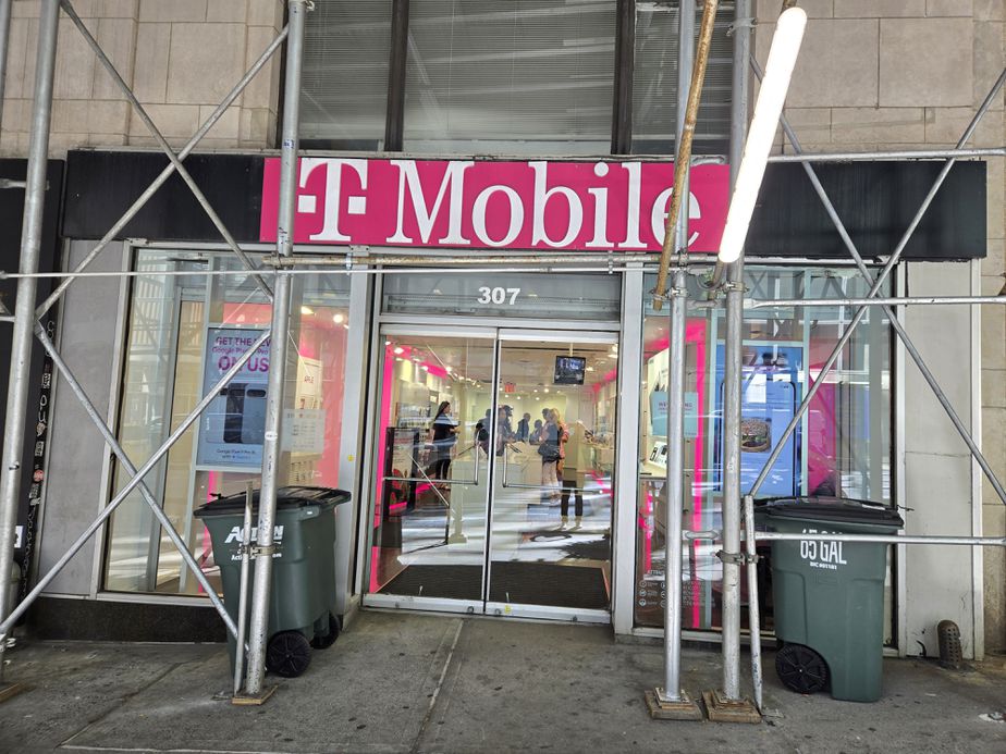 Exterior photo of T-Mobile Store at E 42nd St & Madison Ave, New York, NY