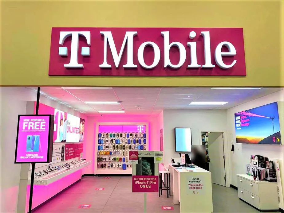 Exterior photo of T-Mobile store at Interstate 10 E & Fm 3180 Rd, Baytown, TX