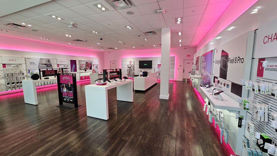 Interior photo of T-Mobile Store at Scottsdale Fashion Square, Scottsdale, AZ