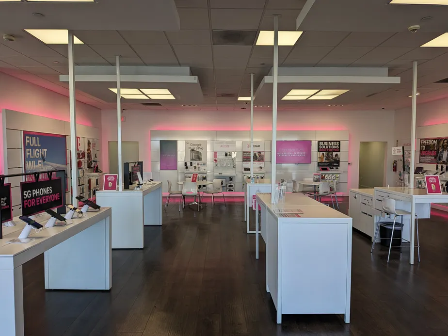  Interior photo of T-Mobile Store at Bear Valley Rd & Hesperia, Hesperia, CA 