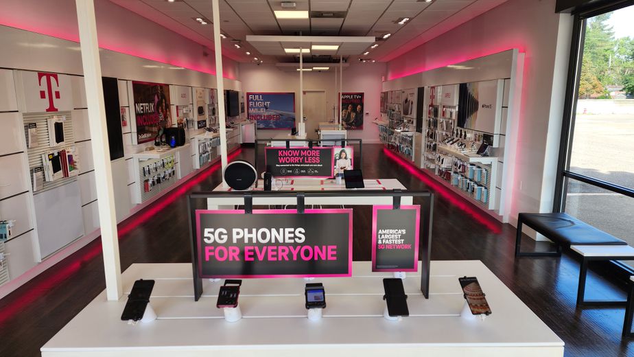 Interior photo of T-Mobile Store at Eleven Mile & Hoover, Warren, MI