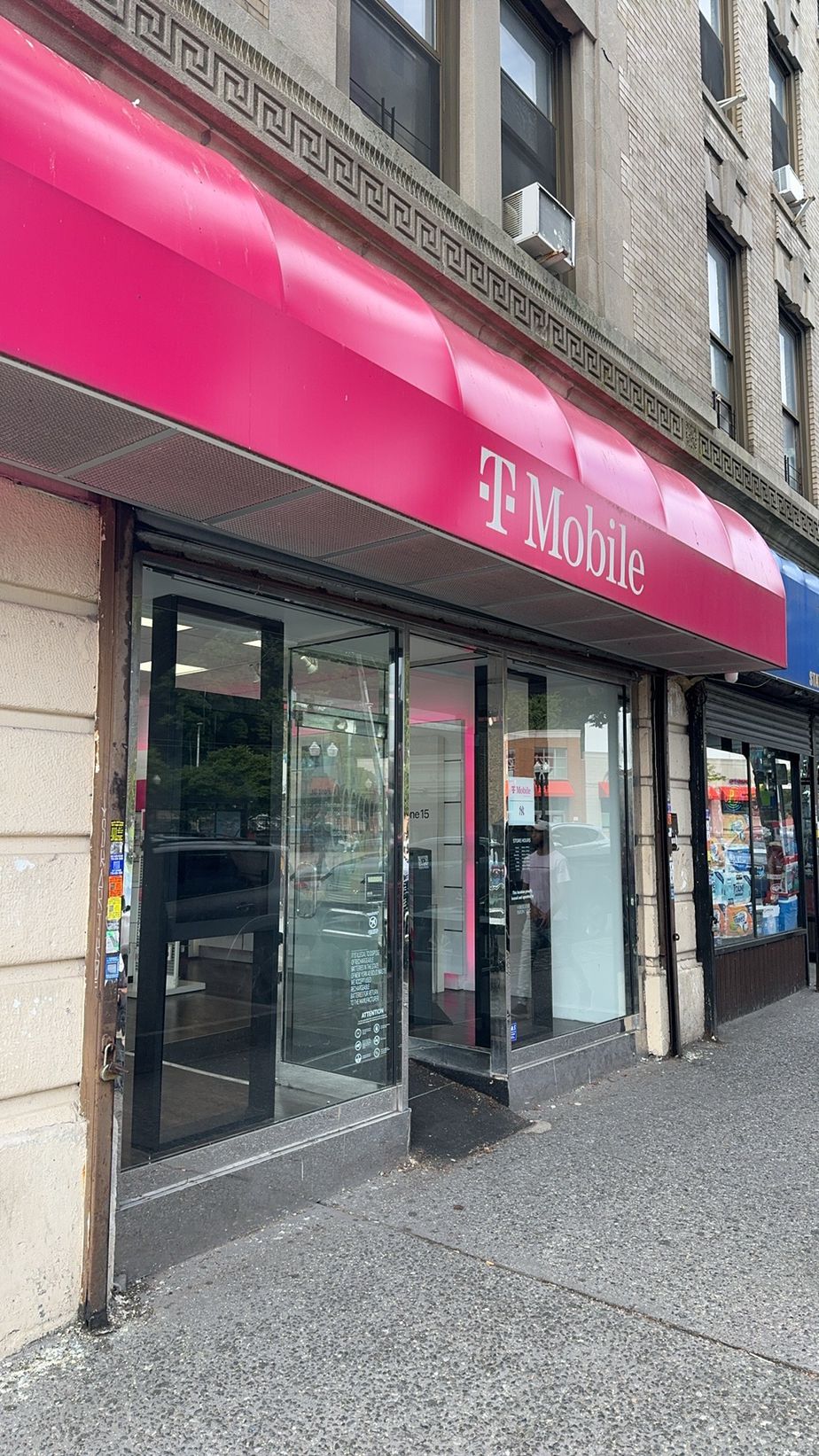 Exterior photo of T-Mobile Store at South Broadway & Post St, Yonkers, NY