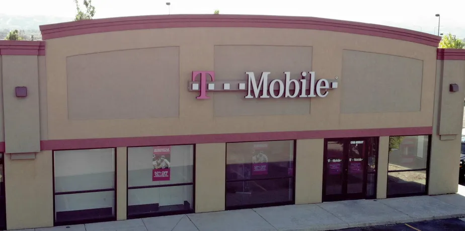 Exterior photo of T-Mobile store at Hurley Dr & W Quinn Rd, Pocatello, ID