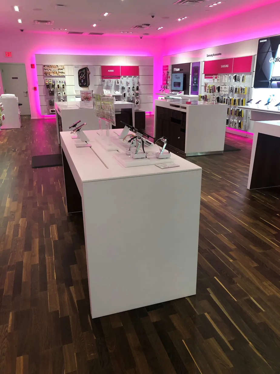 Interior photo of T-Mobile Store at Yorktown Mall 2, Lombard, IL