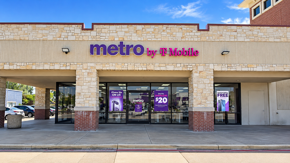 Metro by T-Mobile 9780 WALNUT ST, - 9780 WALNUT ST, 