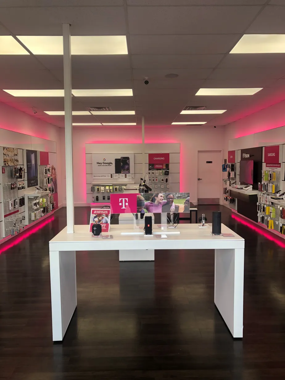  Interior photo of T-Mobile Store at Ravenwood Square, Saint John, IN 
