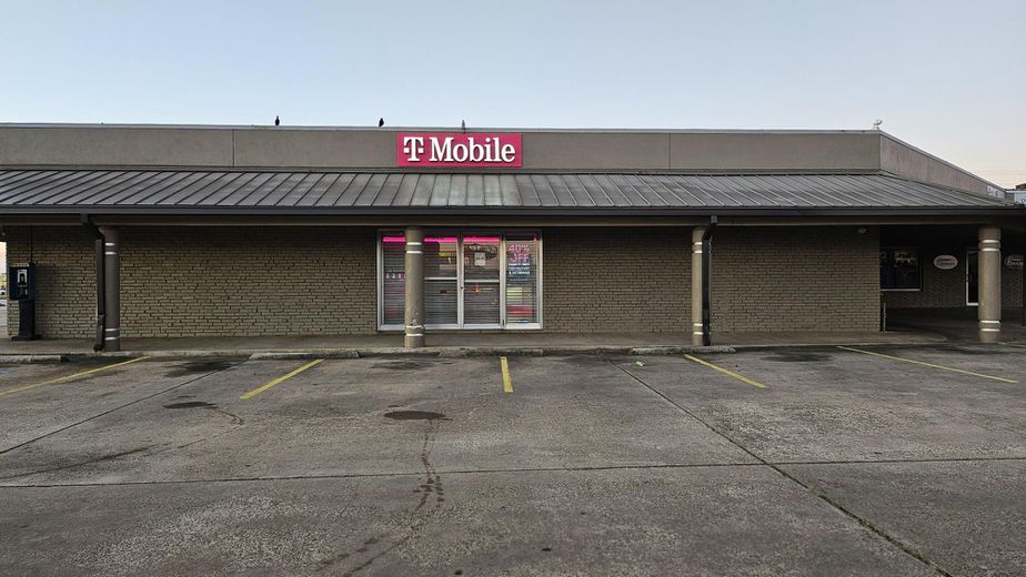 Exterior photo of T-Mobile Store at Northcrest Center, Victoria, TX
