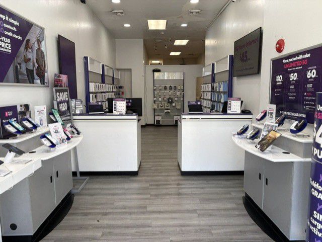 Metro by T-Mobile 2126 S Broad St - 2126 S Broad St 
