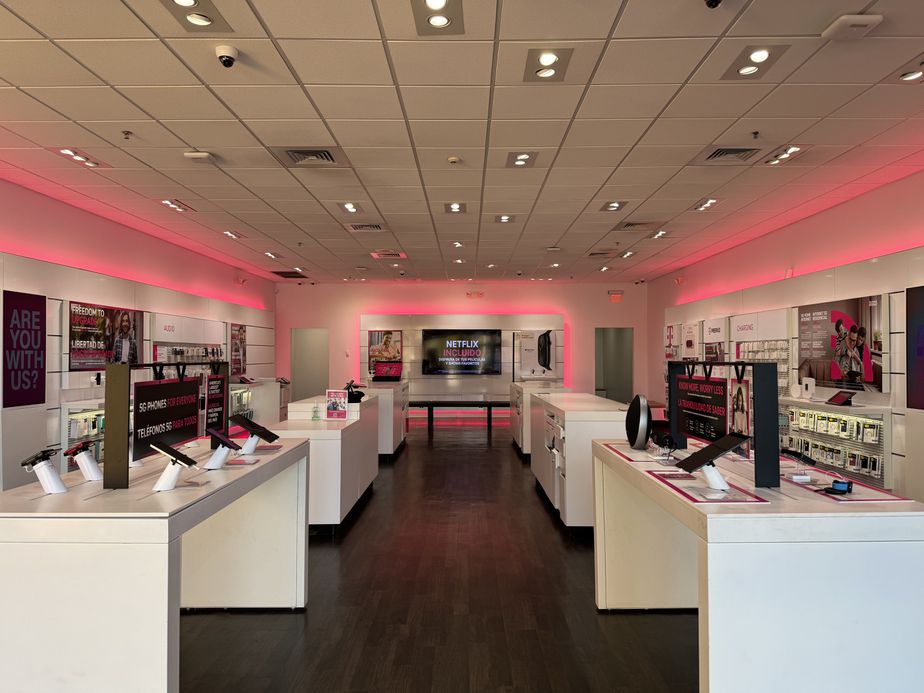 Interior photo of T-Mobile Store at US Hwy 192 & East Bass Rd, Kissimmee, FL