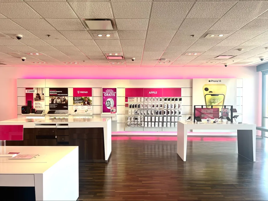 Interior photo of T-Mobile Store at 32nd St & Thomas Rd, Phoenix, AZ