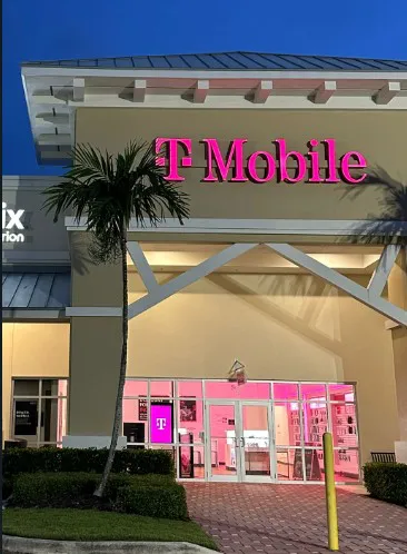  Exterior photo of T-Mobile Store at Business Cir & Market St, Naples, FL 