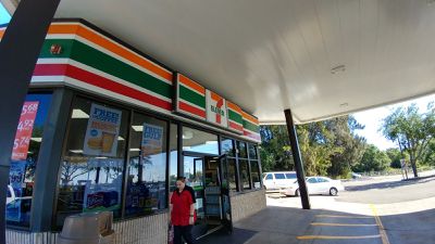 Image gallery for 7-Eleven