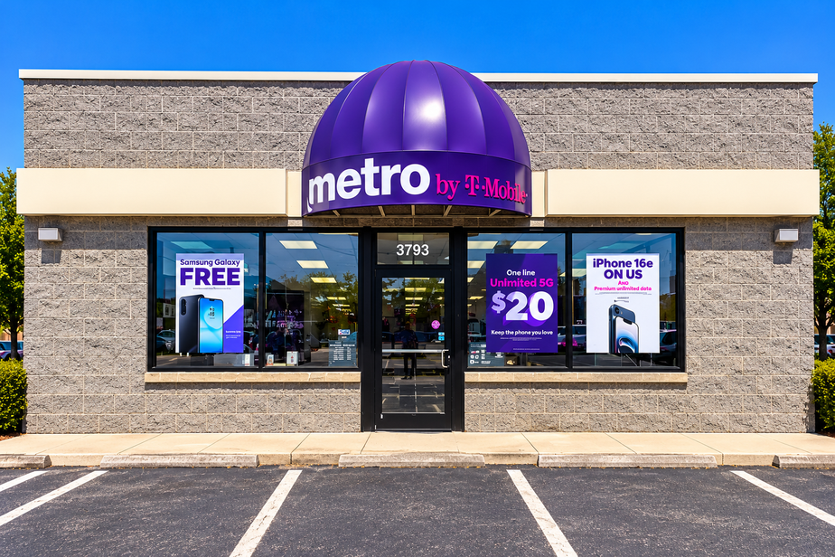 Metro by T-Mobile 1162 Pryor Rd SW - 1162 Pryor Rd SW 