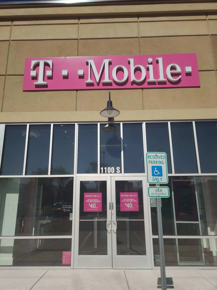 Exterior photo of T-Mobile store at Main St & 1000 S, Heber City, UT 