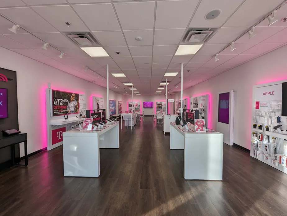  Interior photo of T-Mobile Store at Tamiami Trl & FL 45, Punta Gorda, FL 