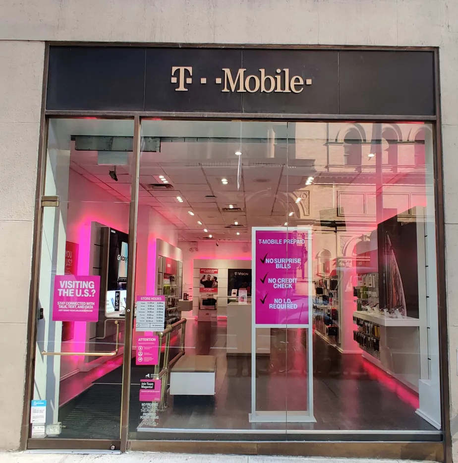 Exterior photo of T-Mobile store at 57th & 7th, New York, NY