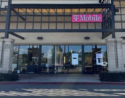 Exterior photo of T-Mobile Store at El Camino Real & Town Ctr Pl, Encinitas, CA